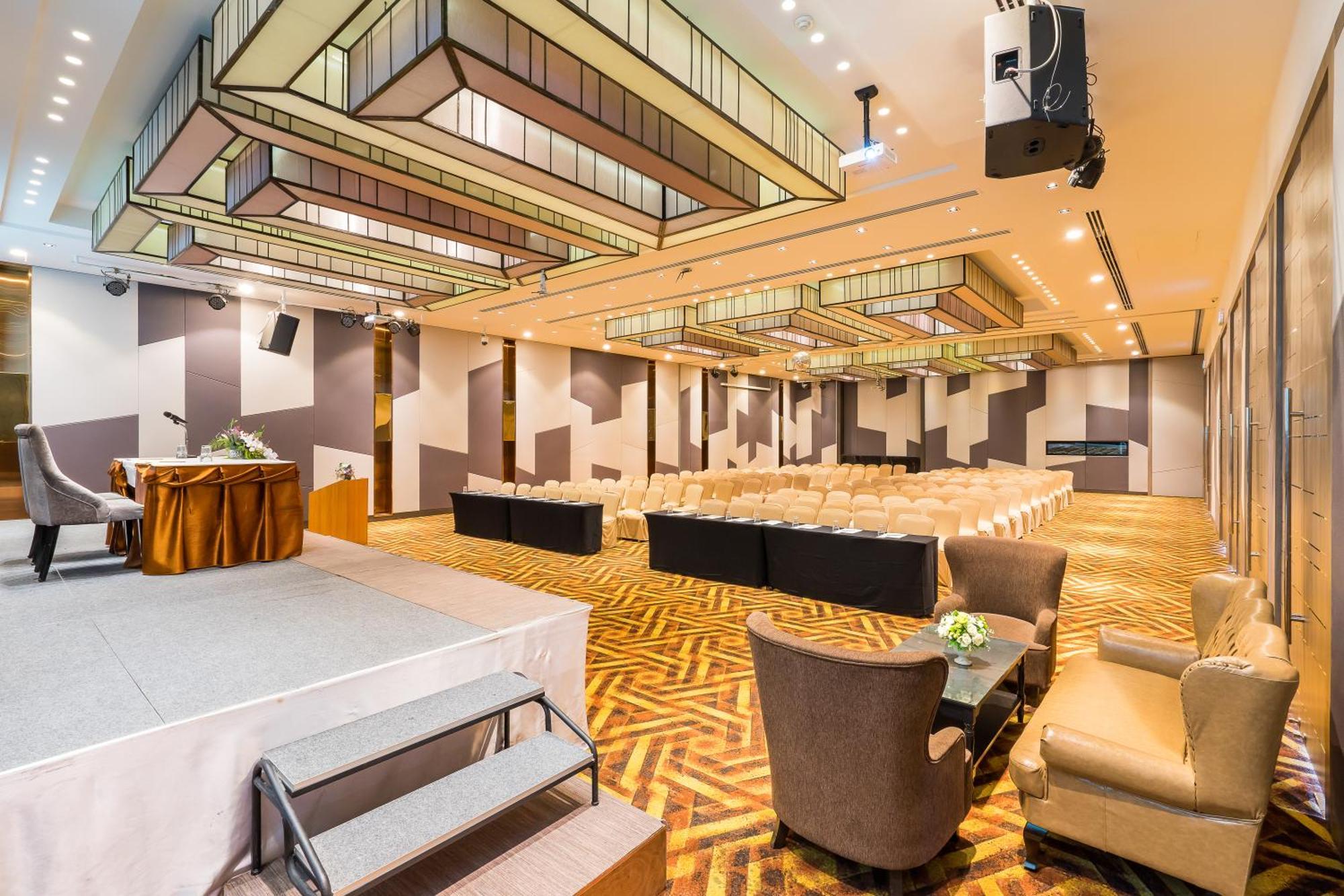 The Siamese Hotel Pattaya By Pcl Exteriör bild