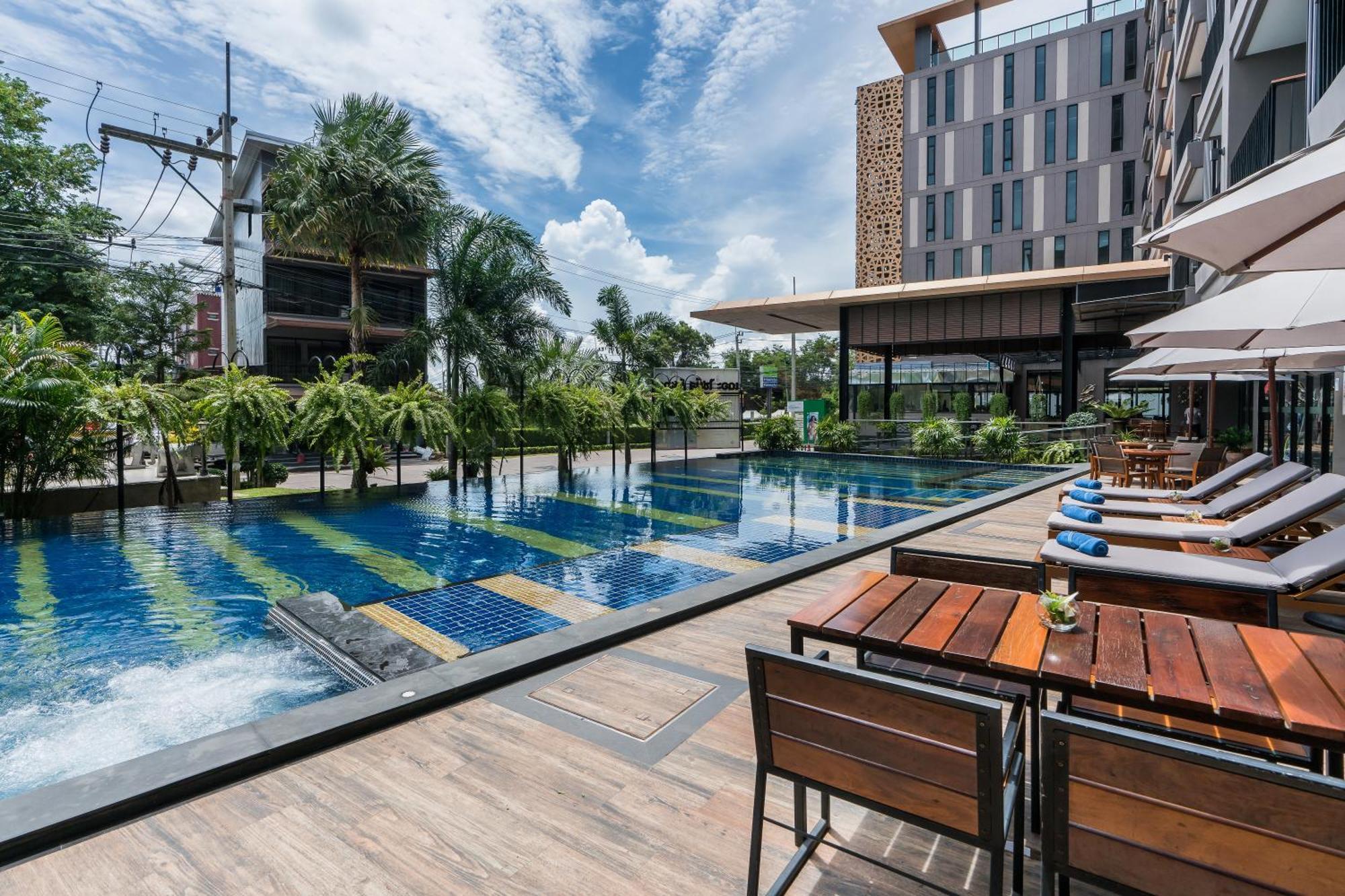 The Siamese Hotel Pattaya By Pcl Exteriör bild